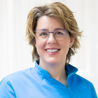 Dr. Breiter Mónika | Fogszakorvos