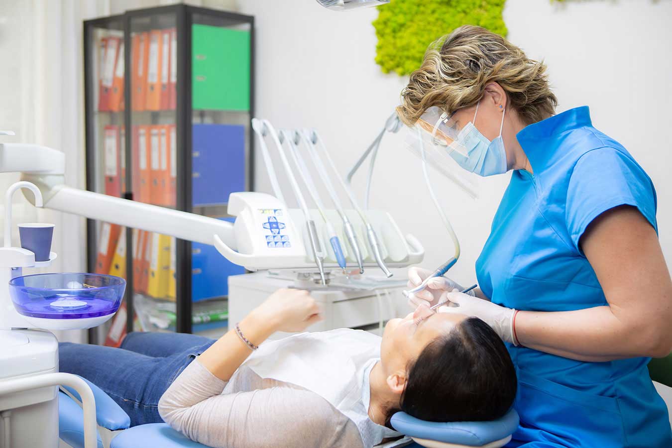 Dr. Breiter Mónika | Fogszakorvos